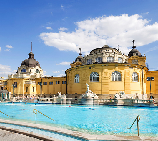 Torild og kæresten tog turen til Budapest